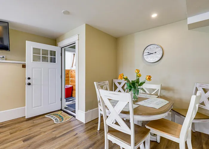 Beachfront Bliss On Newfound Lake! Bristol Condo