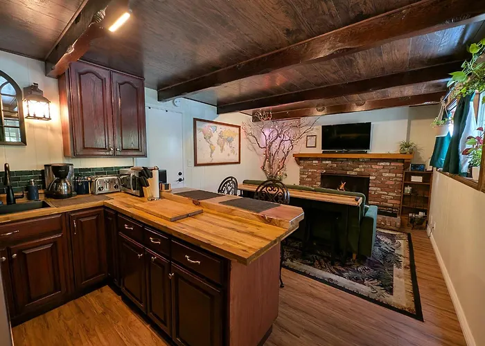 Private Mountain Suite With Sauna & Lake Access