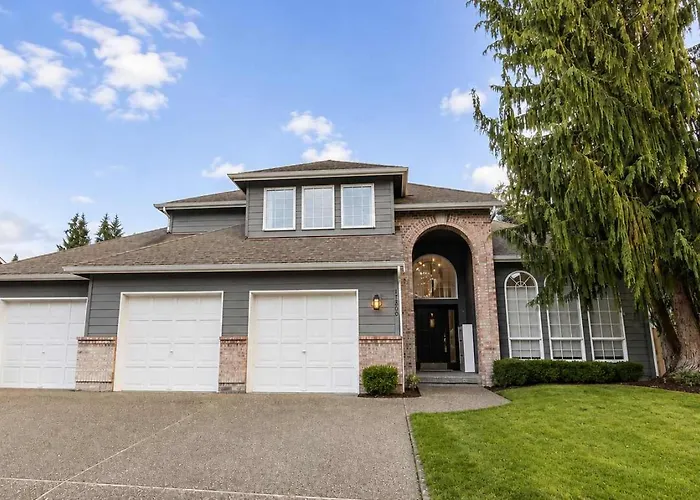 Spacious Pet-Friendly 5Br Home In Lynnwood