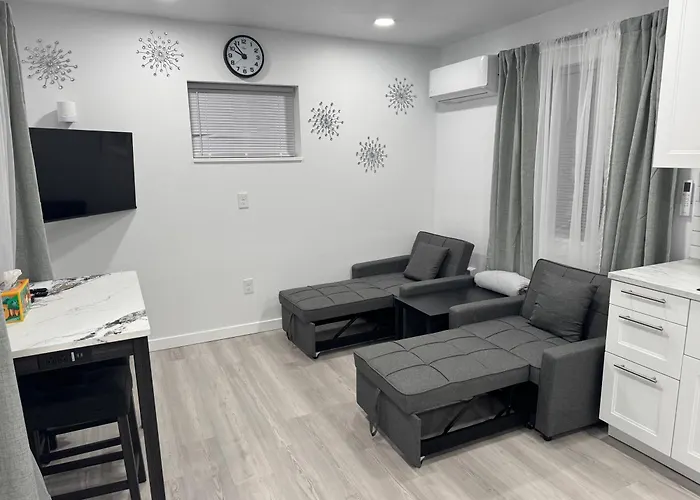 New & Modern, Private Fenced & Gated, Pet Friendly