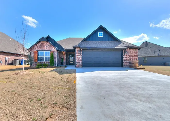 Broken Arrow'S Crown Jewel Where Comfort Meets Luxury