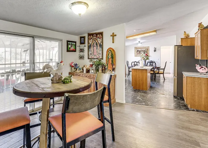 Great For Families! Mtn-View Getaway In Maricopa
