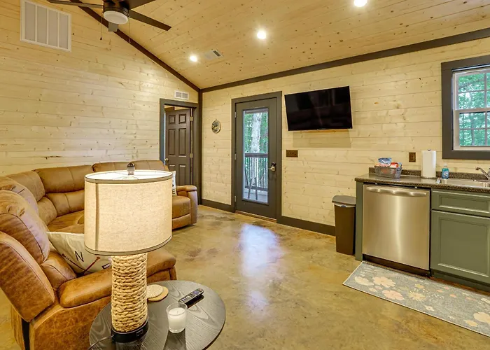 Walk To Water: Irvin Cobb Resort Cabin!