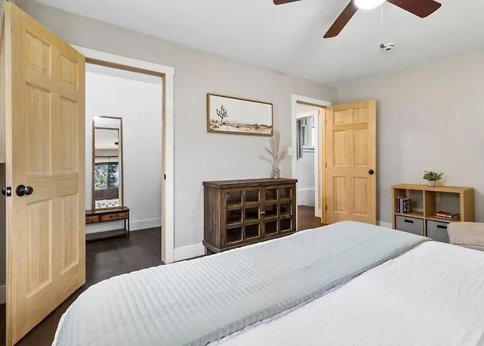 Walnut Street Retreat Downtown, Dog Friendly