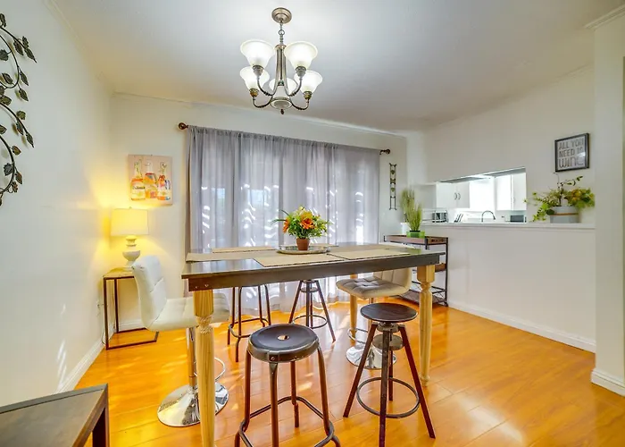 Family Gem W/ Pet-Friendly Yard! 8 Mi To Riverside