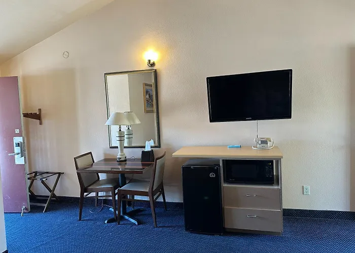 Budget Inn