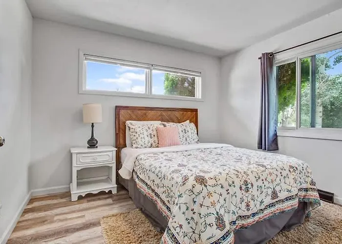 4Br Downtown Basecamp - Walk To Everything