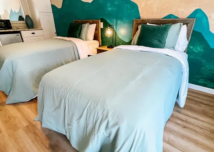 Meadow Room At The Trailblazer Unit 12