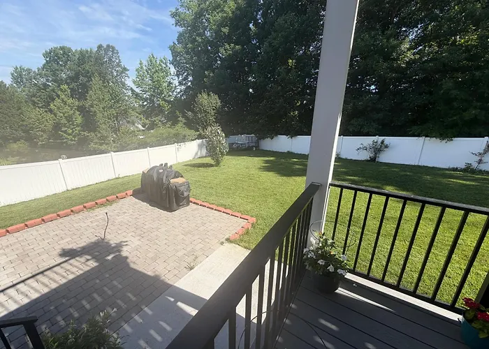 Room In Private House For Rent In Nice Neighborhood