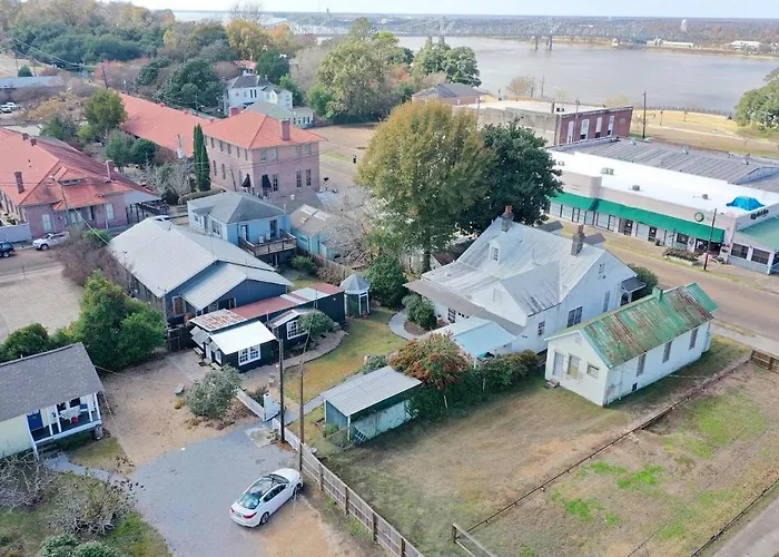 The Quarters
