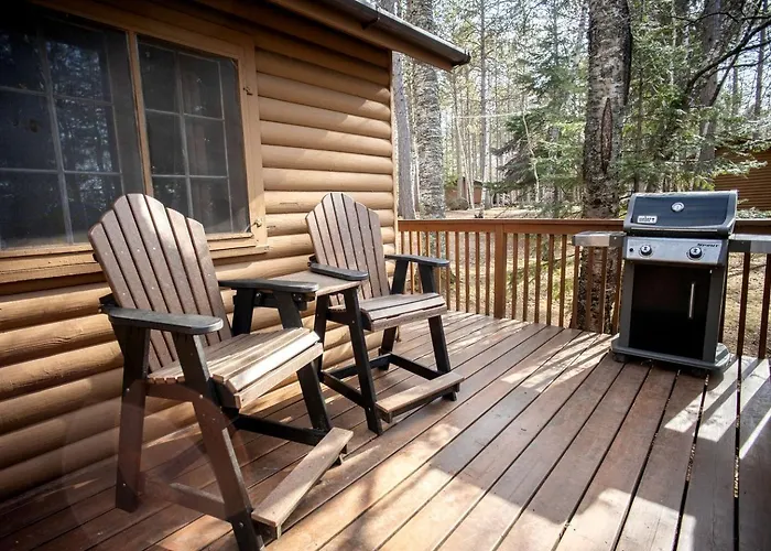 Rustic Cabin With Cozy Fireplace & Private Deck Near Babbitt, Minnesota