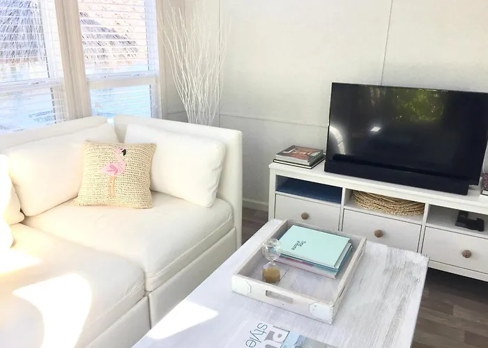 Waterfront Tiny Home With Pool, Beach, Dock, Kayaks