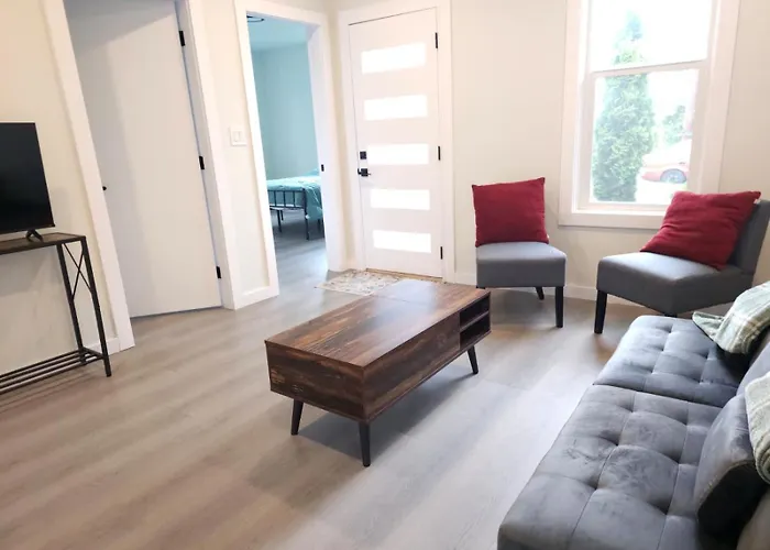Modern Bellingham Retreat