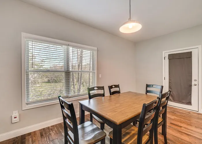 Walk To Cumberland County Playhouse! Modern Home