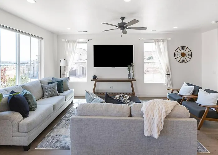 Pet Friendly-Sleeps 10 Perfect Location Arcade, Ev