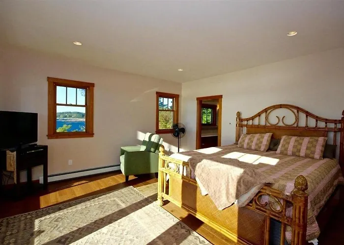 Pumpkin Point, Ocean Views, Dock