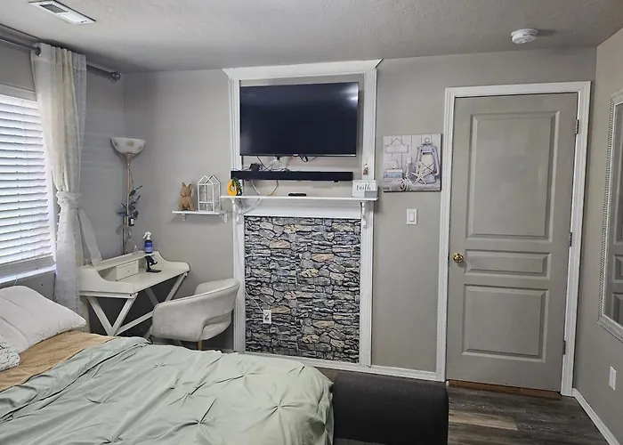 Quiet & Comfortable Luxury Room On The 2Nd Floor