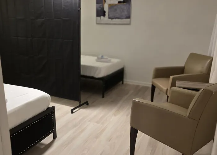 Daphne'S Tropical Oasis Boutique Hostel