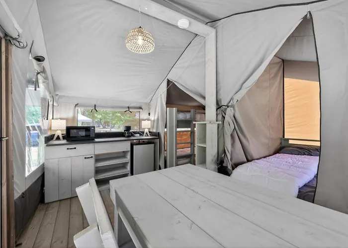 Glamping In Blacksburg On The New River