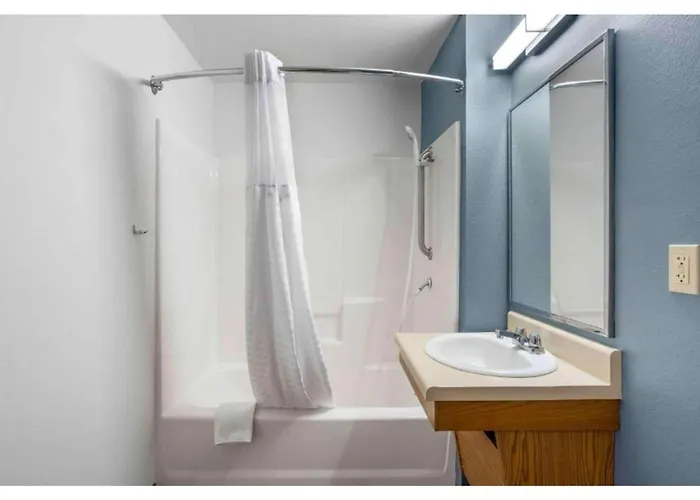 Motel 6 Suites Birmingham Pelham, Al