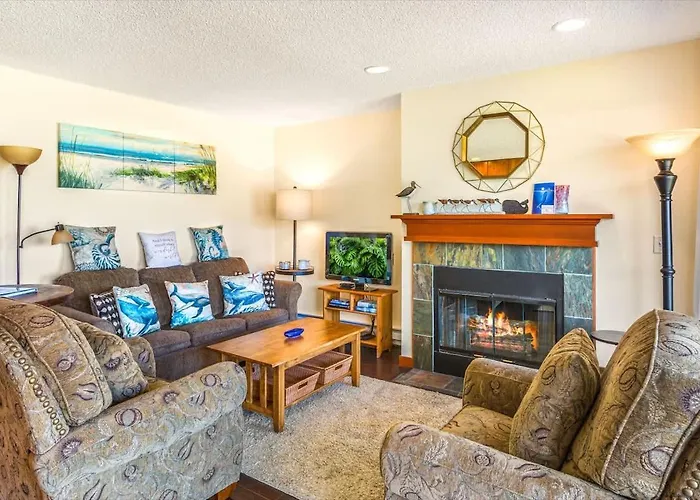 Hi-Tide Resort Queen Bed Unit 29
