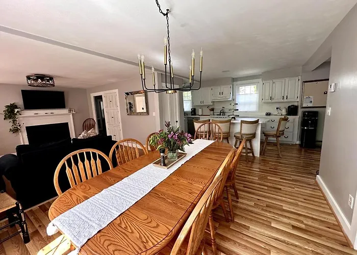 Easton View Retreat