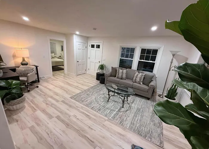 Bailiwick On The Beach - Oceanfront Cottage