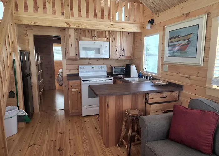 Cabin 1 With Free Ramp Access And Fishing Piers