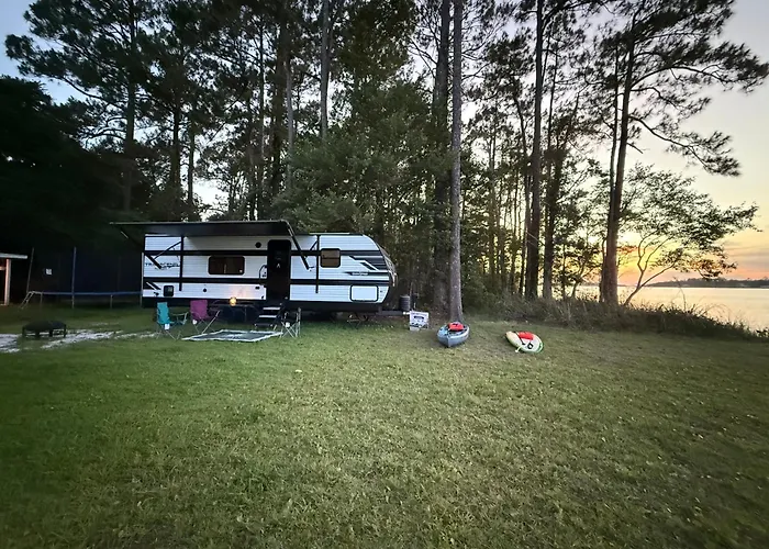 Waterfront Glamping Retreat Near Navarre Beach