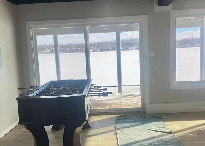 Rise And Shine Island Lake Cabin Three Full Baths, And Three Bedrooms