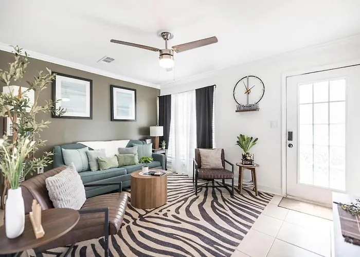 3Br 2Ba Fenced Townhouse Pet Playground Near Arb