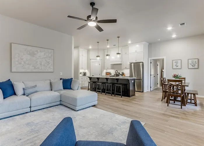 Spacious 4Br Furnished Yukon Home Patio Garage