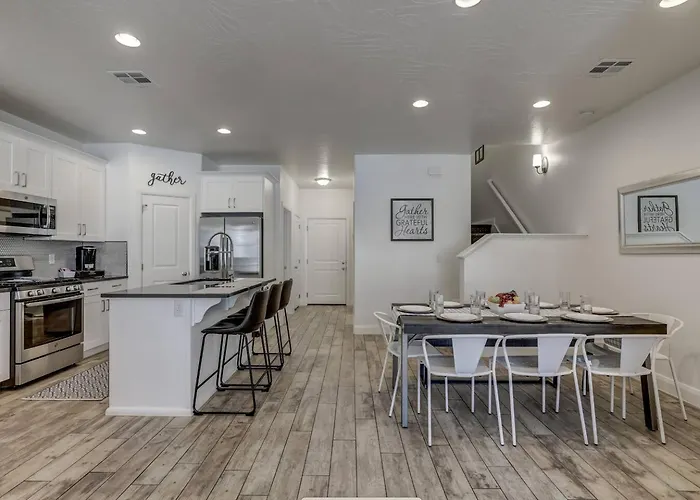 Long Stays Welcome! Pet Friendly & Heated Pool