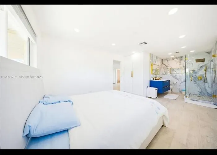 Welcome To Your Slice Of Paradise In Big Pine Key!