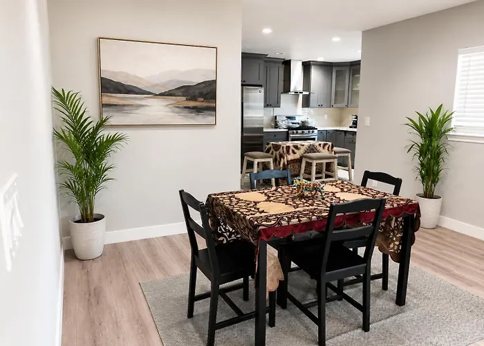 Modern & Smart Home In The Heart Of Silicon Valley