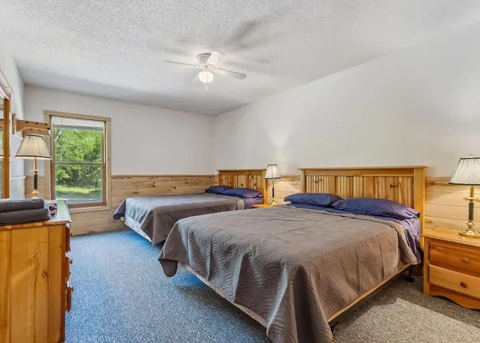 Lakeside Condo #18 4Br 4Ba Timberlane Resort