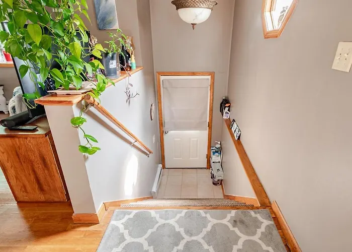 3Bdrm-1.5Bath Home- Walk To Salem-Beach-Shops-Pubs