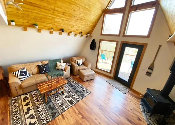 Lakeview Haven - A-Frame Treehouse Beaver Lake