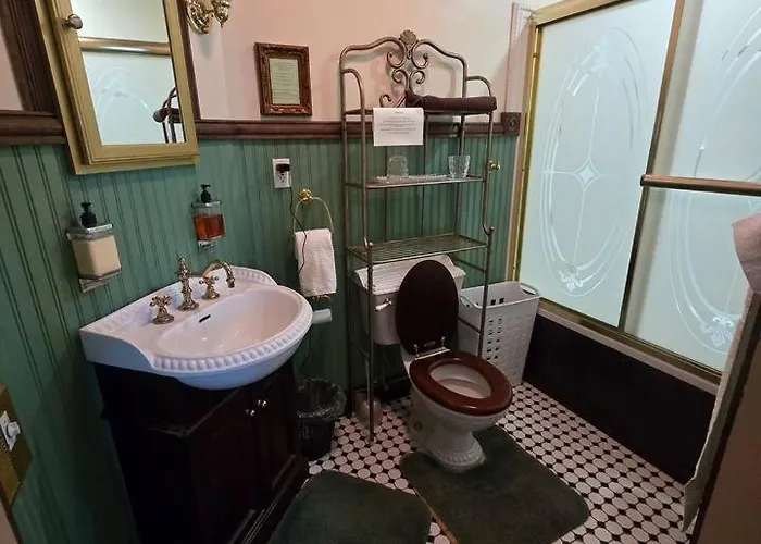 Botsford Briar Magnolia Room With In-Room Bath