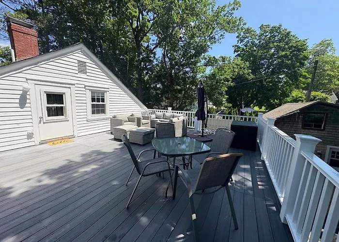Easton View Retreat