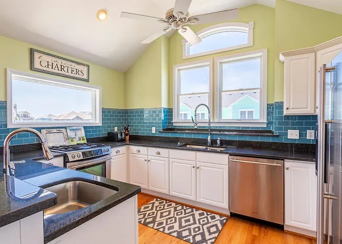 Hatteras Escape, Hot Tub, Elevator, One Min To Beach