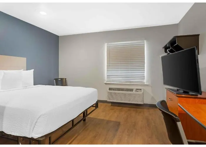 Motel 6 Suites Fort Myers, Fl