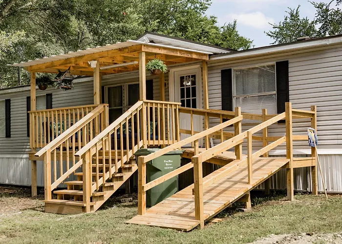 The Hidden Creek Hideaway