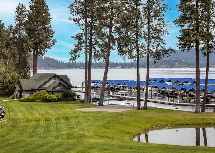 3Br Lakefront Condo Beach Pool & Lake Views
