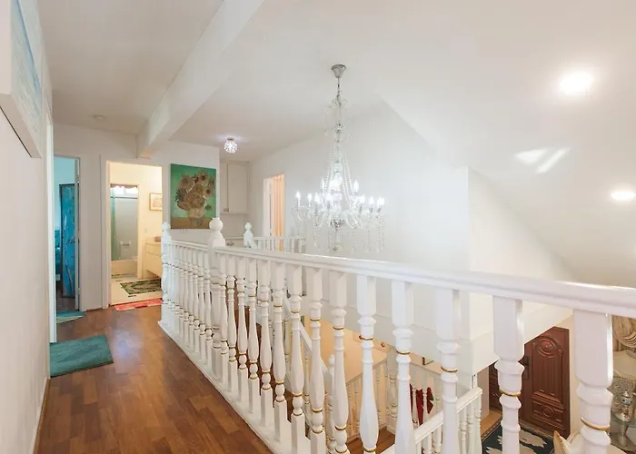 Whole 4Br House With Gazebo, Sleeps 8, Pet Ok