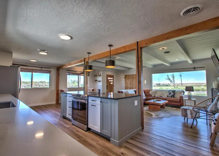 Rock Creek Canyon 2Br, Hot Tub, Fire Pit, Views