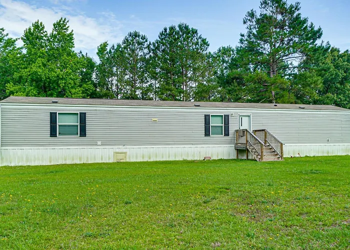 Leland Golf Home W/ Fire Place: Near Wilmington!