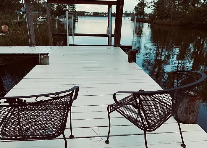 Sirenas Isle Waterfront Boat Lift Pet Friendly And Fenced Yard