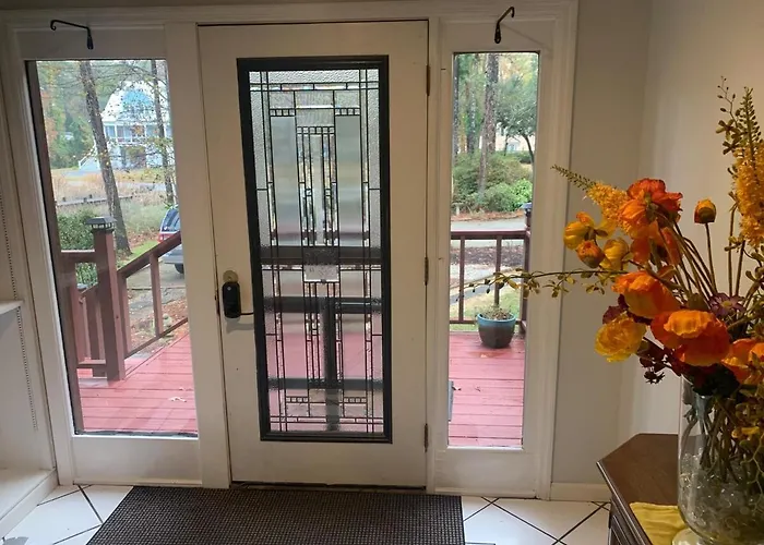 Dragons Island Cottage - Waterfront, Pet Friendly, Dock And Private Pool