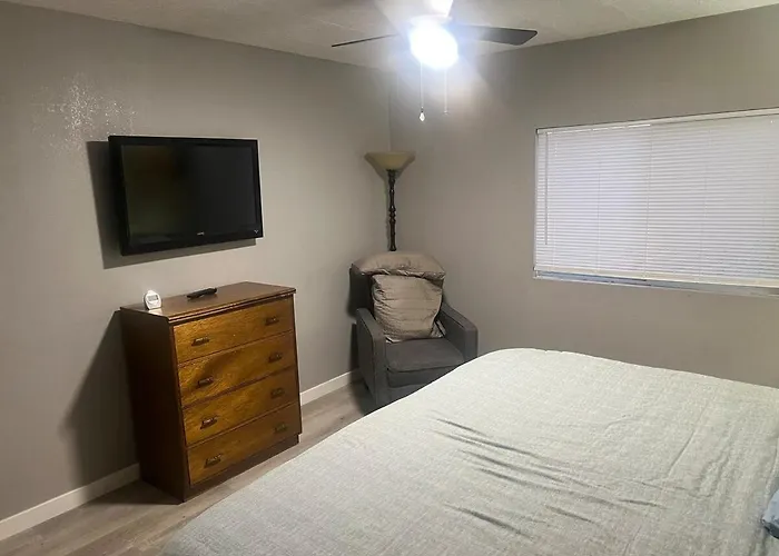 House In Pahrump Sleeps 9, D Valley